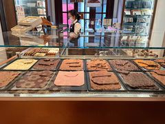 -Laderach 莱德拉(上海环贸iapm店)