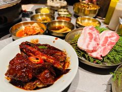 -草家酱蟹炭火烤肉店(珲春南路一店)
