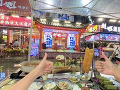 -刘姐啤酒鱼民族演艺餐厅(西街总店)