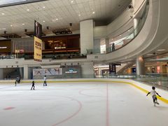 -冰纷万象滑冰场(深圳万象城店)