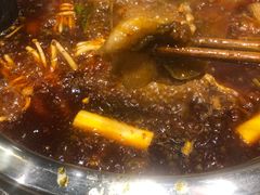 -肖肖酸萝卜鱼火锅(总店)