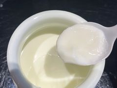 港式酸奶-高第街56号港式餐厅·精选(世茂广场宽厚里大明湖店)