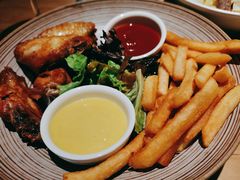 香炸鸡翅配薯条-Money Shops(愚园路店)