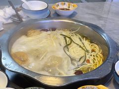 -光头药膳鸡(莱茵小镇店)