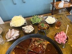 -正南齊北重庆老火锅(光华村直营店)