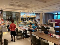 -咖啡苑自助餐厅·中国大饭店