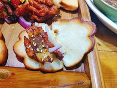 -老东镇啤酒屋海鲜加工·蒸汽海鲜·海鲜烧烤(台东店)