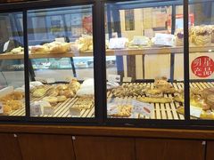 面包甜点陈列柜-皇家美孚(麦岛店)