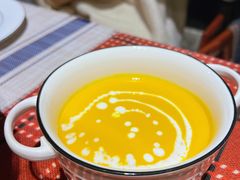 奶油南瓜汤-Primo·丽莫意大利窑烤披萨