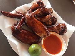 -东海岸人工湖美食村