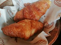可颂-YUE·6·西式融合餐厅(外滩六号店)