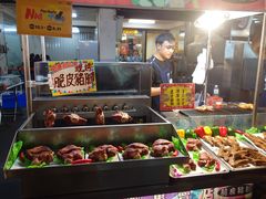-六合夜市