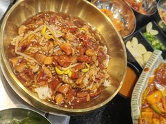 -臻牛烤肉