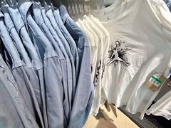 -百年港湾奥特莱斯(香炉礁店)
