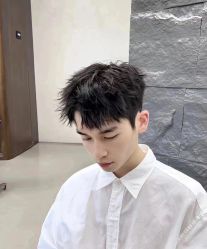 -米可造型烫发染发