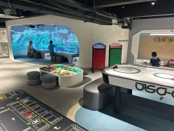 -MINI MARS KIDS CLUB亲子家庭中心(长宁天山店)