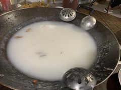 -鸿渡渔庄·特色鸭咀鱼