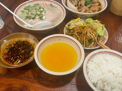 -老方桌烂蹄花川菜馆(九龙坡店)