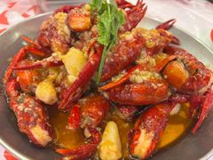 -巴厘龙虾·榜首油焖大虾(音乐学院·沿江酒馆店)