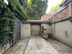 -穹六人间 people 6(岳阳路店)