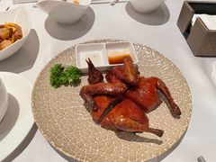 脆皮乳鸽-成都瑞吉酒店·宴庭中餐厅