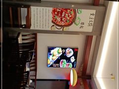 -小天鹅火锅·一线江景洪鼎旗舰店(洪崖洞店)