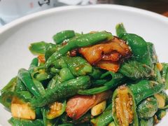 -黄泥岗·地道湖北菜(奥特莱斯店)