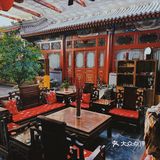 享受餐厅佳肴，大家快来尝尝吧！