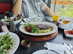 炭烤海虾芦笋色拉-LE COQ大公鸡小酒馆(北京首店)