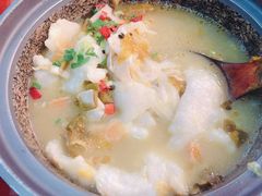 -周鱼小馆石锅酸菜鱼(活力汇店)