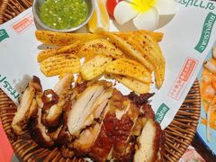-小小集渔·泰式大排档(太古里香槟店)