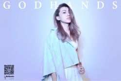 -God Hands发型设计复古会所
