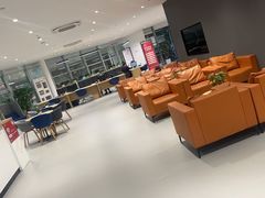 -上海冠松上汽大众4S店