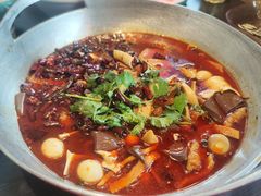 -川流不息·地道川菜·小龙虾(松东路店)