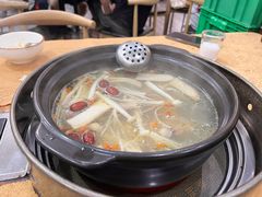 -濠轩阁特色生蚝火锅(水湾路店)