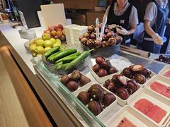 -涨巢·潮玩水疗局