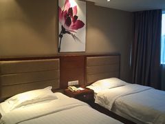 -怡华威斯达酒店(重庆医科大学附属儿童医院店)