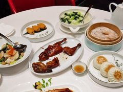 港式烤乳鸭-东富酒家(龙湖西溪天街店)