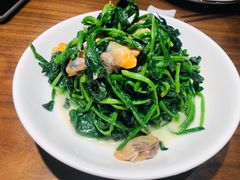 菠菜拌蚬子肉-将相和·海鲜蒸饺大连菜