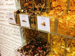 -VENCHI 闻绮(北京国贸商城店)