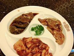 -韩宫宴炭火烤肉(中商世界里店)