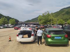 -安吉龙王山峡谷漂流