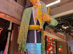 -瑞虹新天地月亮湾