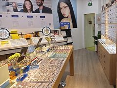 -天空之镜眼镜店蔡司依视路配镜授权零售店(望京颐堤港店)
