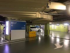 -上海来福士广场-停车场