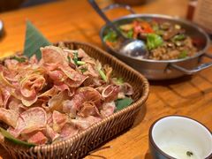 -老滇山寨•云南特色菜•地方菜•民族风情歌舞表演(金碧店)