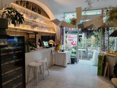 -春树下·树屋花房西餐厅(罍街AS1980店)