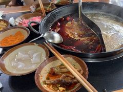 -重庆故事姊妹老火锅(财经学院店)