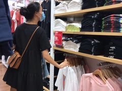 -优衣库(深圳万象天地旗舰店)