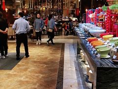 自助取餐区-盛宴标帜西餐厅龙虾.鲍鱼•牛排(重庆喜来登大酒店)